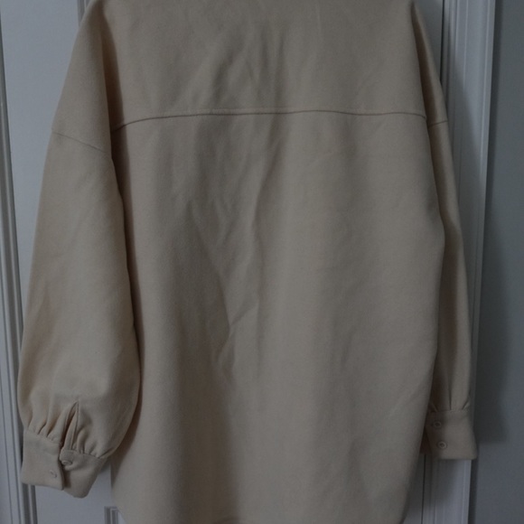 Missguided Beige Shacket - Picture 2 of 7